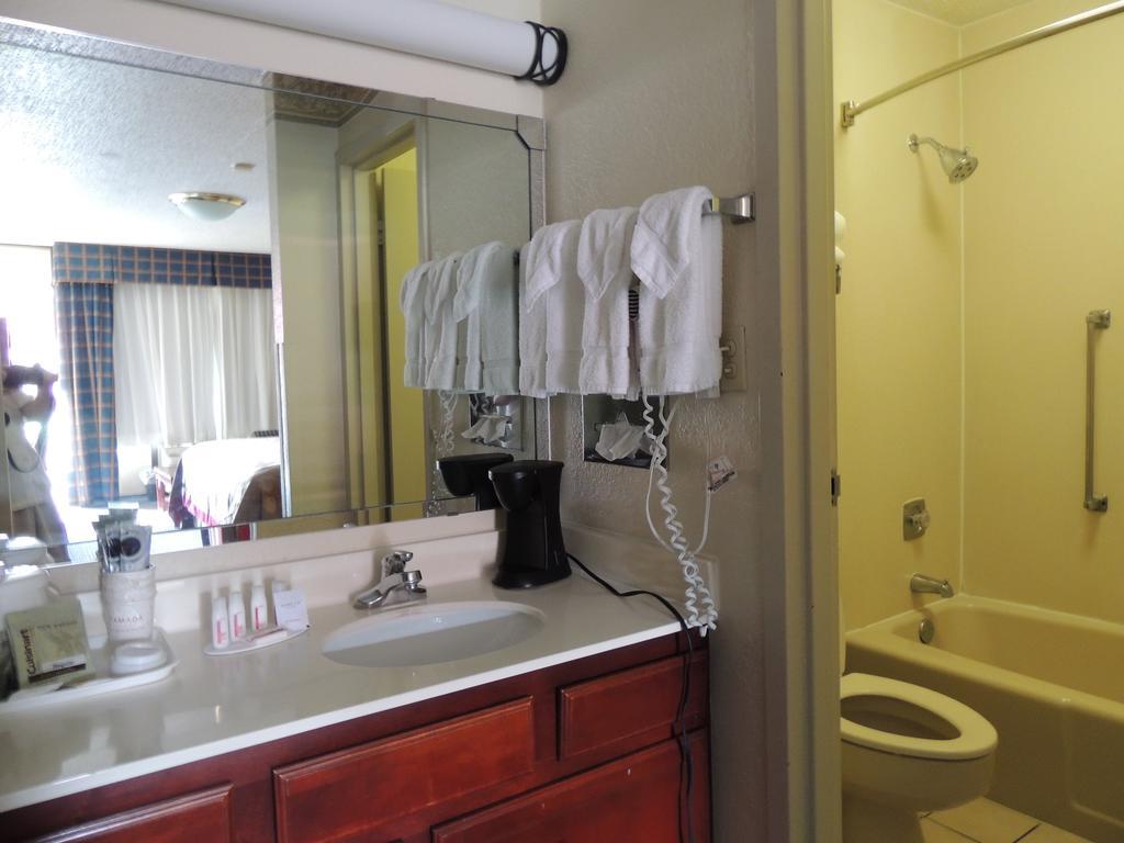 Ramada New Braunfels Hotel Bilik gambar